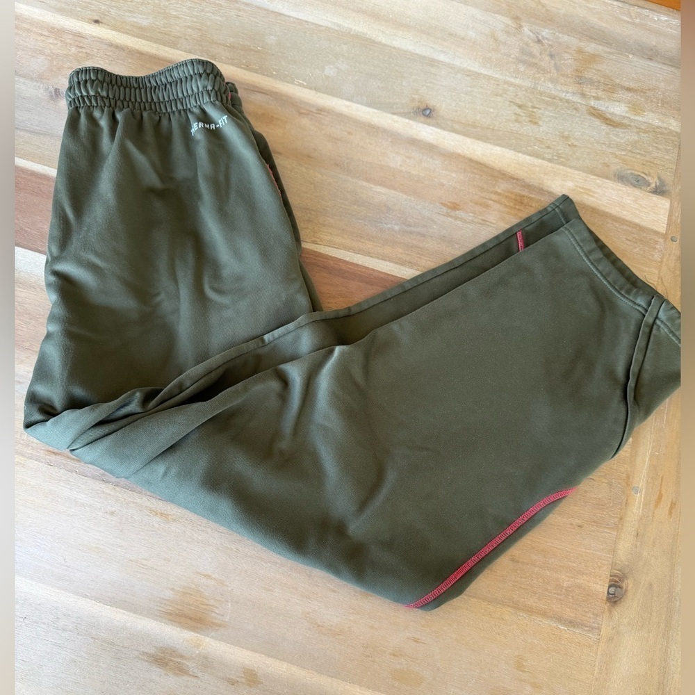 Nike LeBron James Green Sweatpants Red Lining